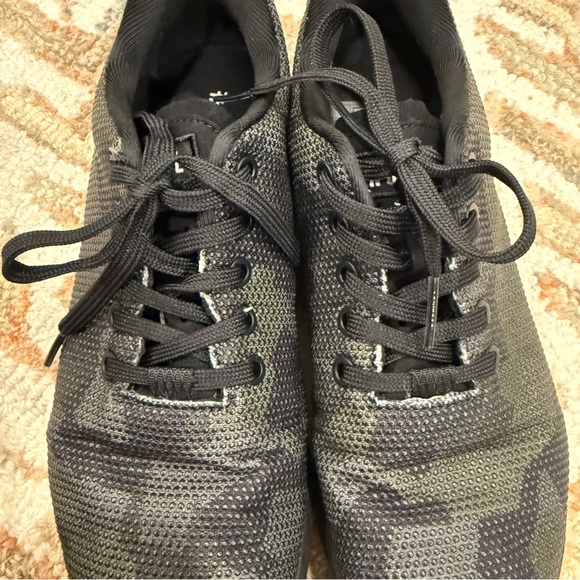NOBULL Black Camo Sneakers, CrossFit shoes, women’s size 9 - Picture 4 of 8